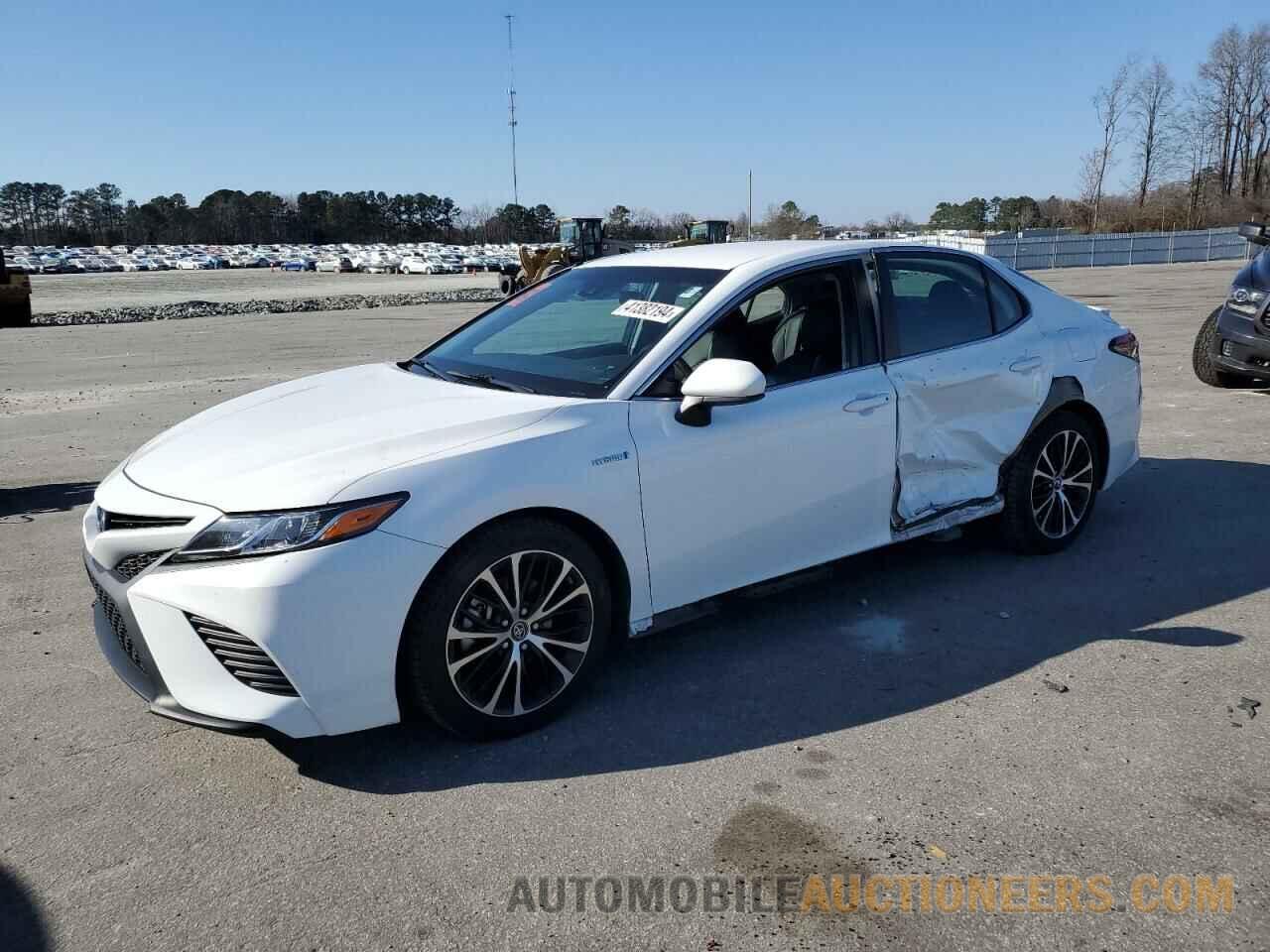 4T1B21HK4JU003648 TOYOTA CAMRY 2018