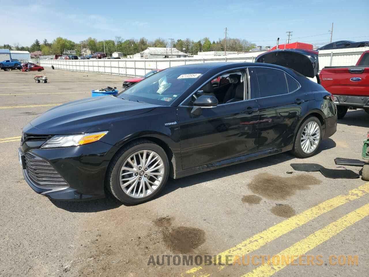 4T1B21HK4JU005111 TOYOTA CAMRY 2018