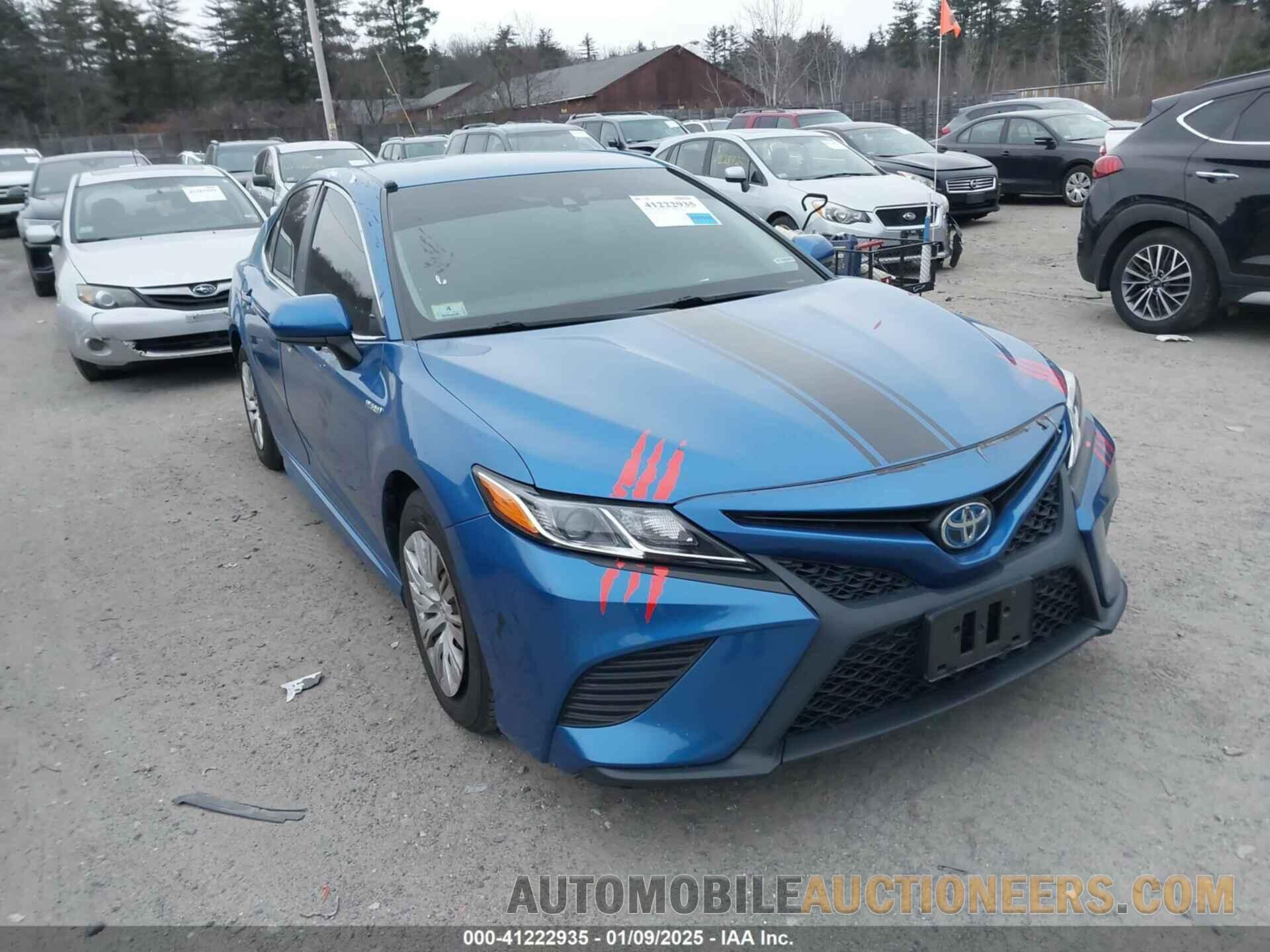 4T1B21HK4JU008560 TOYOTA CAMRY HYBRID 2018