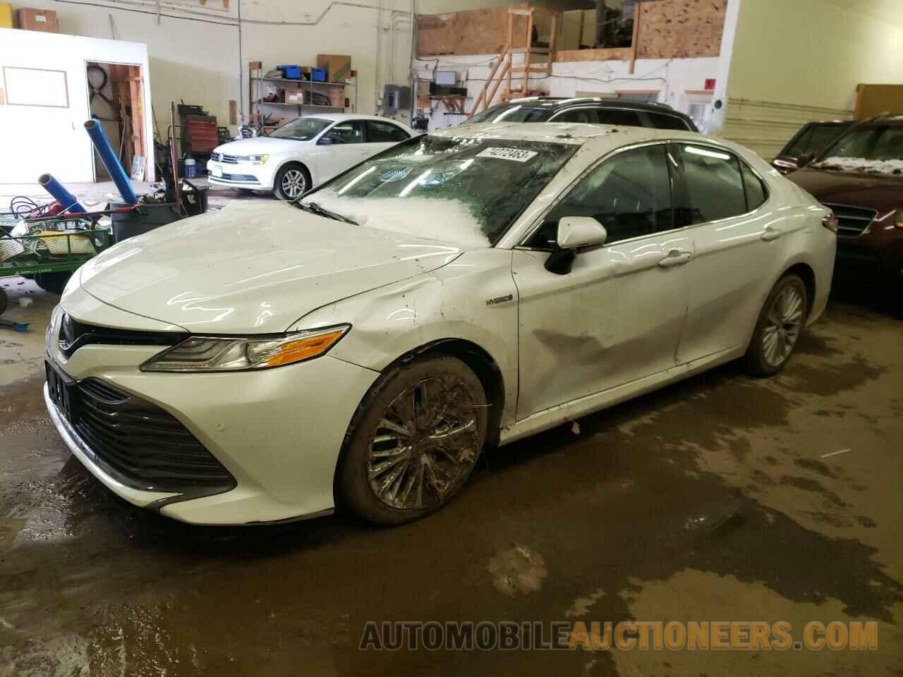 4T1B21HK4JU009594 TOYOTA CAMRY 2018