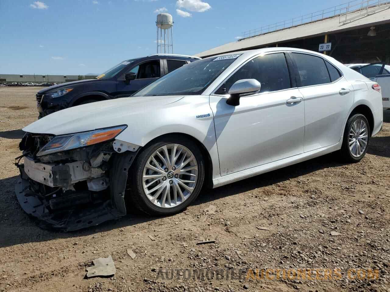 4T1B21HK4JU009806 TOYOTA CAMRY 2018