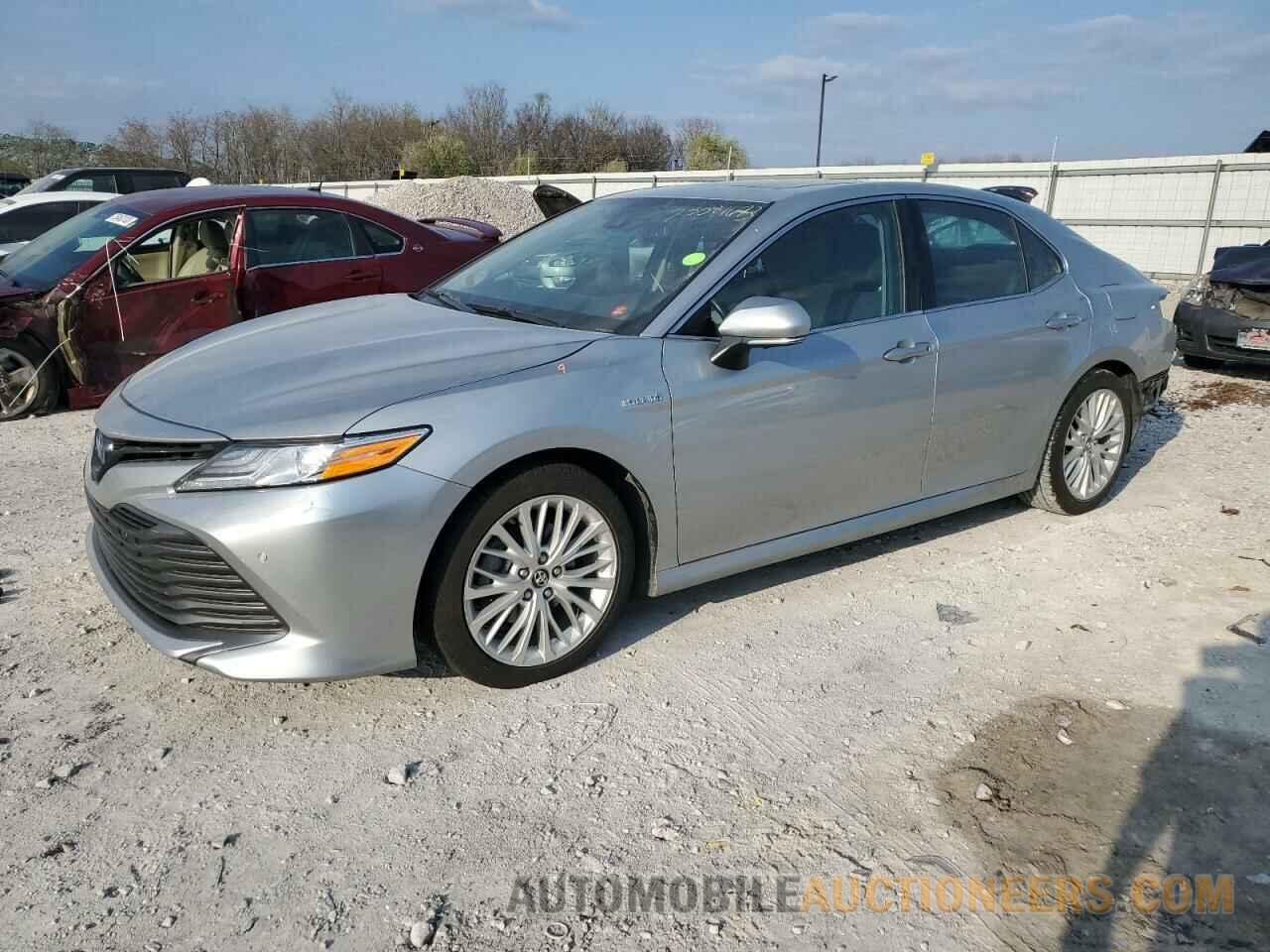 4T1B21HK4JU500747 TOYOTA CAMRY 2018