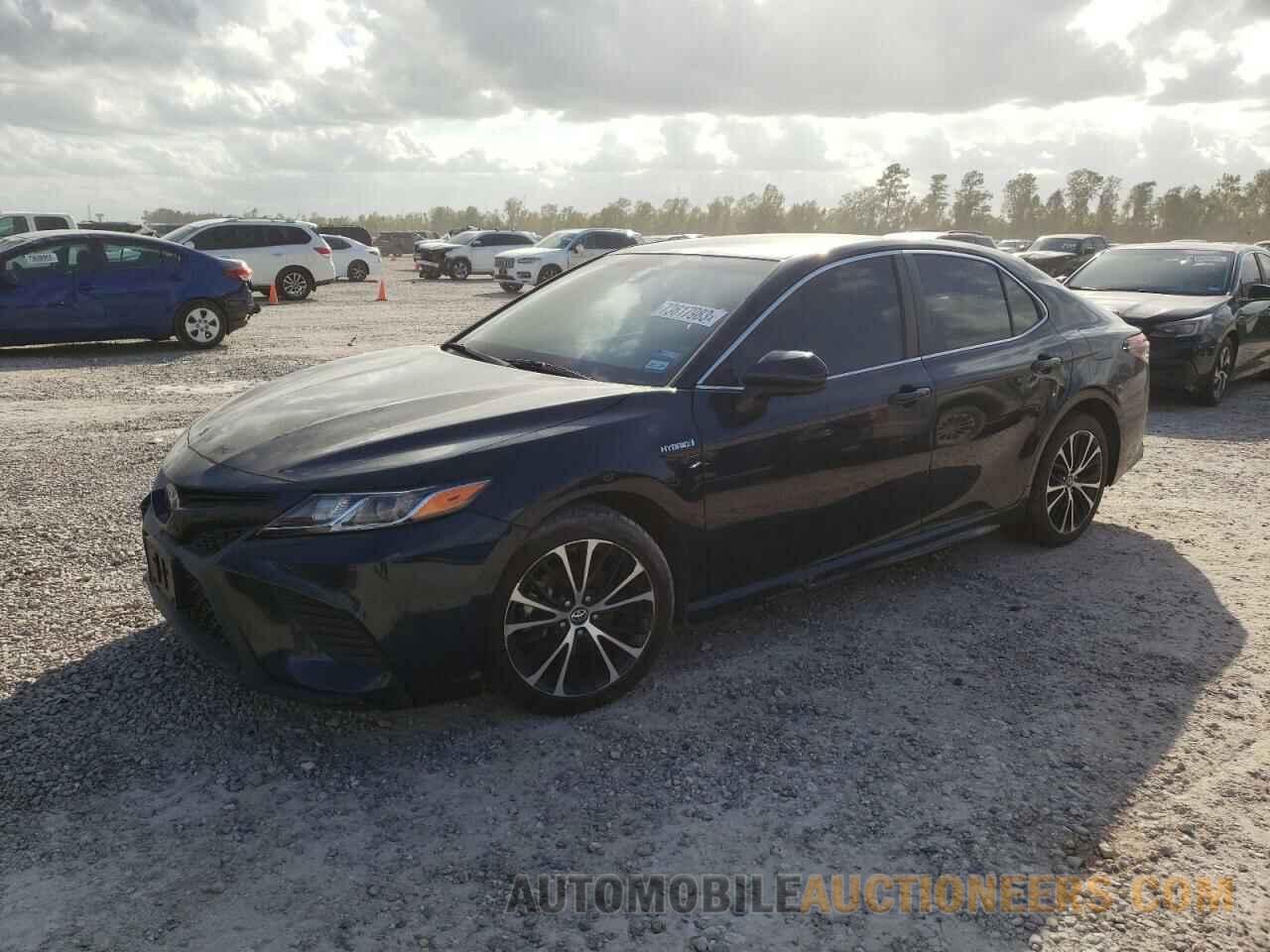 4T1B21HK4JU504216 TOYOTA CAMRY 2018