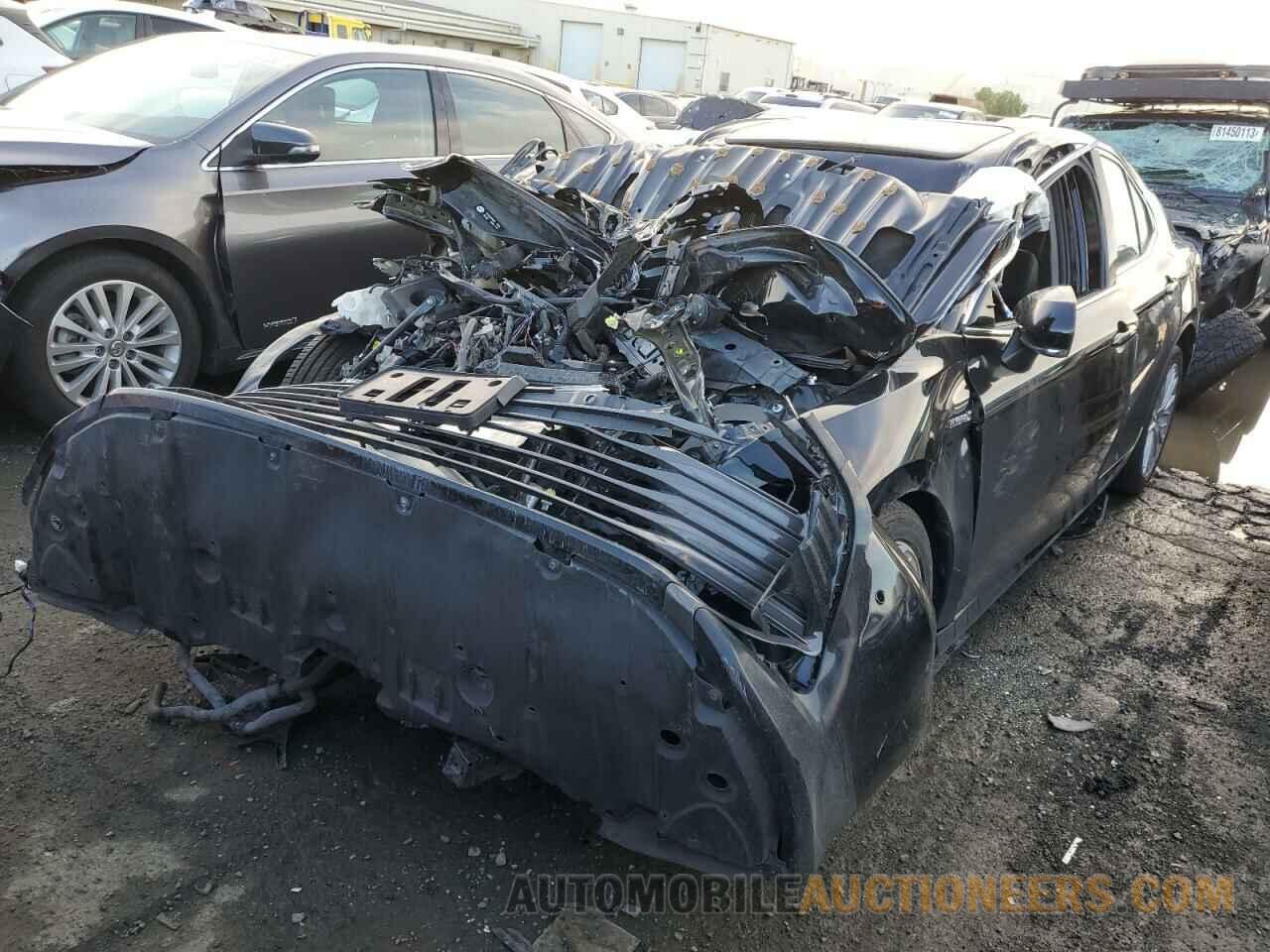 4T1B21HK4JU504622 TOYOTA CAMRY 2018