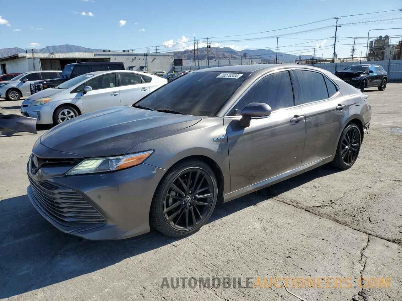 4T1B21HK4JU506208 TOYOTA CAMRY 2018