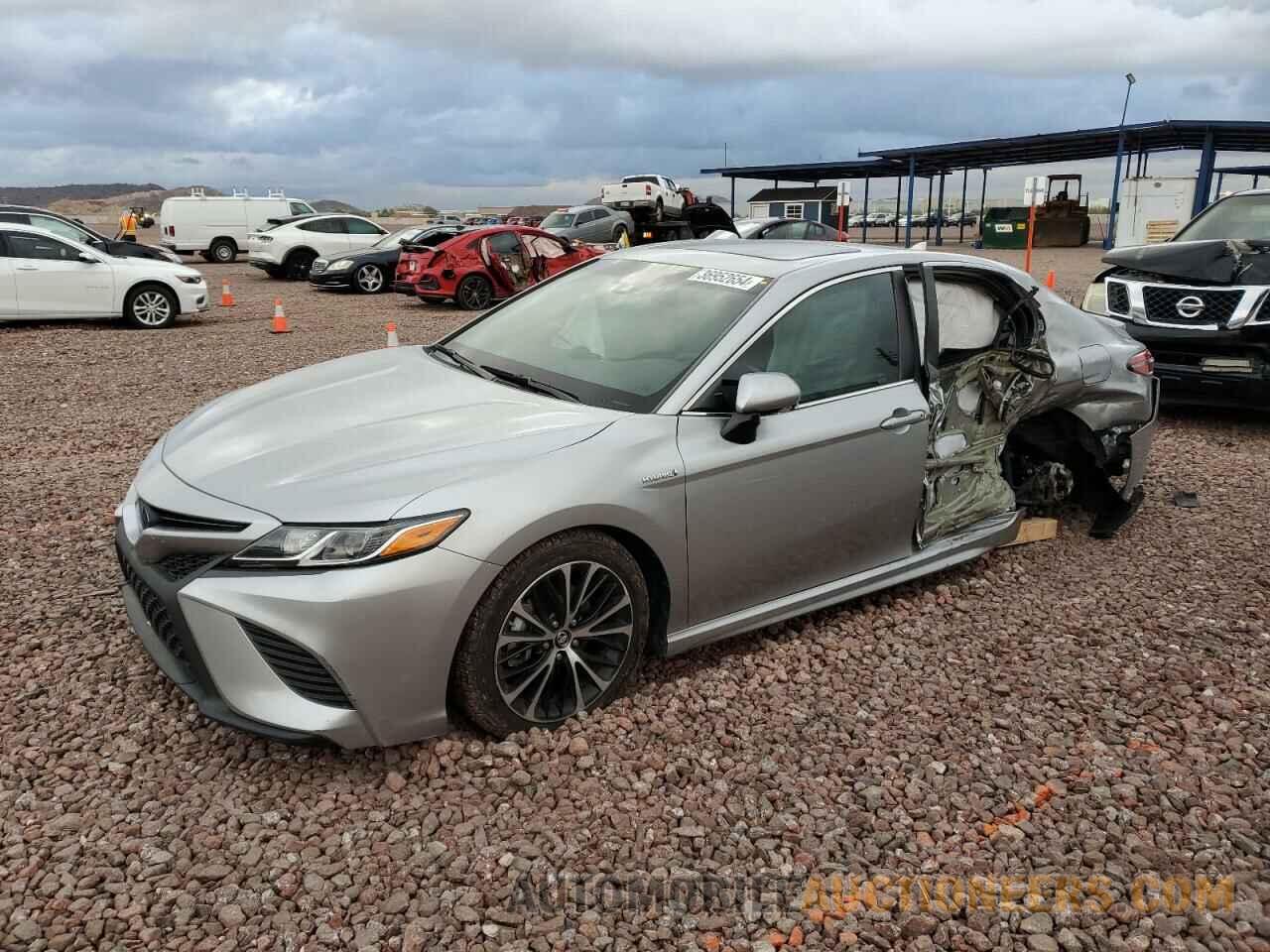 4T1B21HK4JU507620 TOYOTA CAMRY 2018