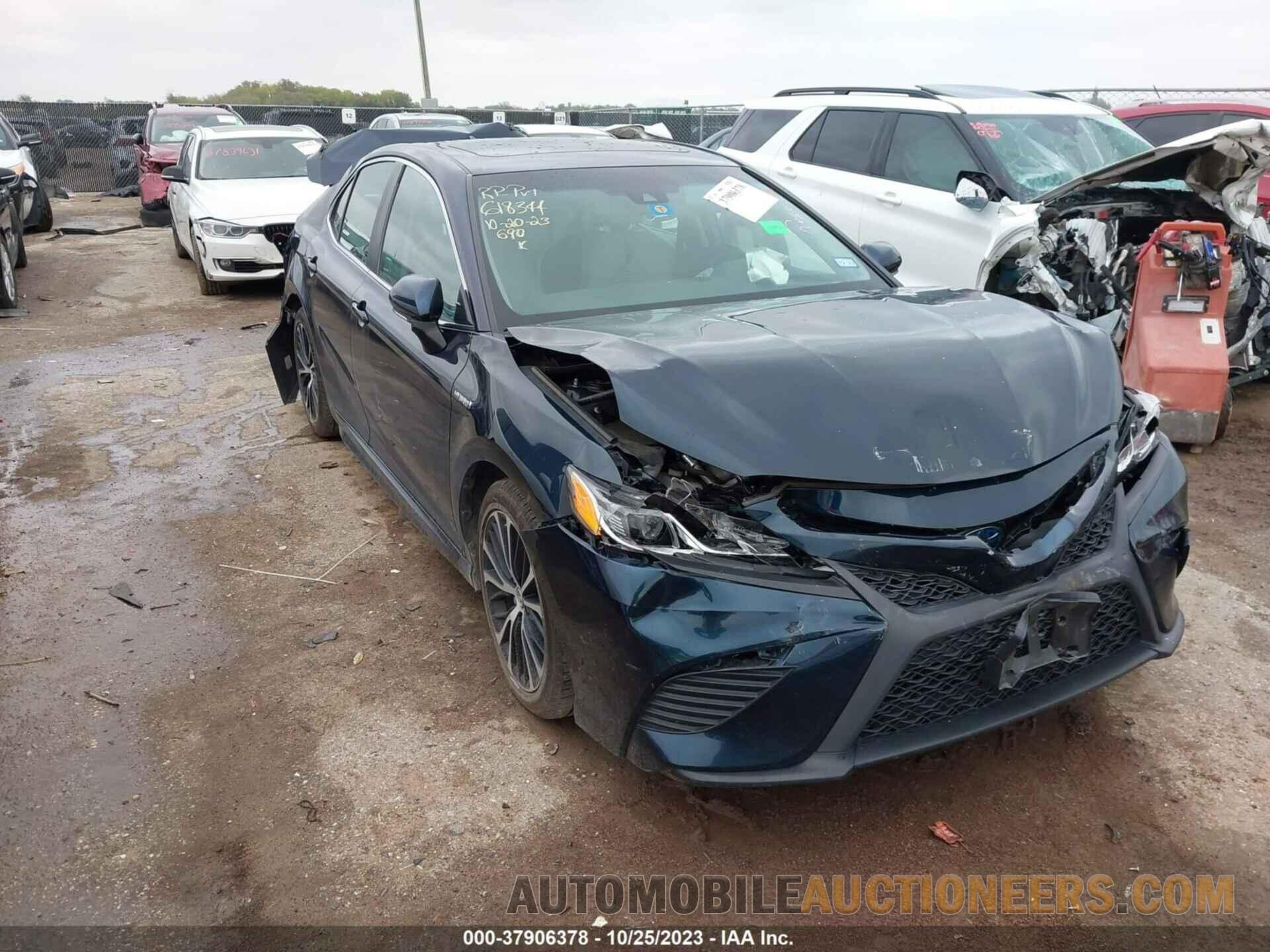 4T1B21HK4JU509092 TOYOTA CAMRY 2018