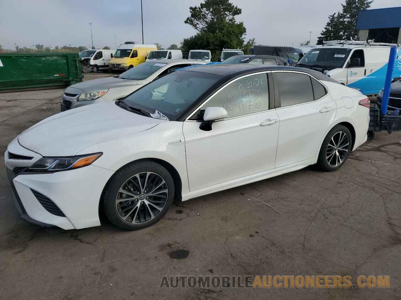 4T1B21HK4JU509917 TOYOTA CAMRY 2018