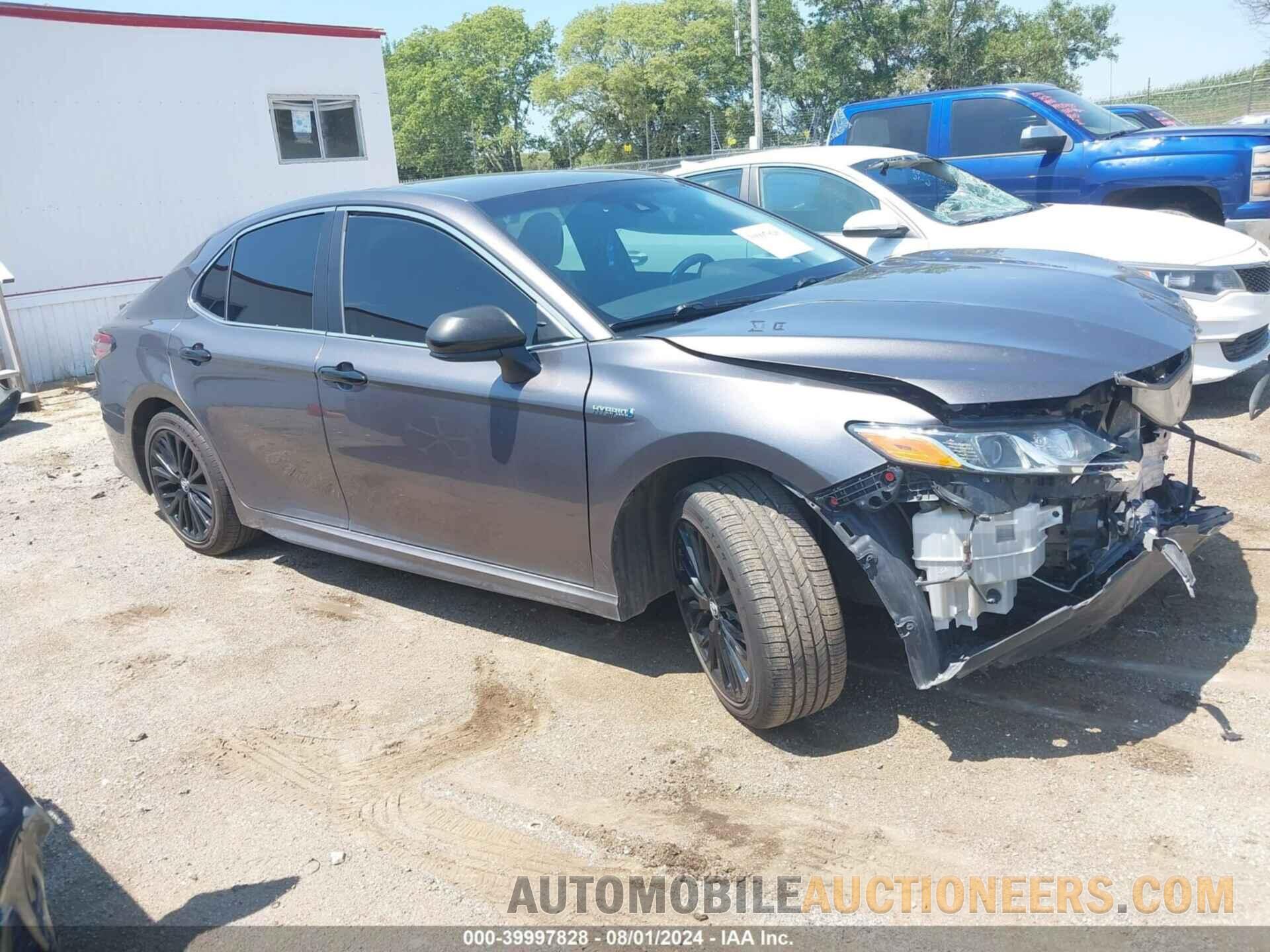 4T1B21HK4JU510694 TOYOTA CAMRY HYBRID 2018