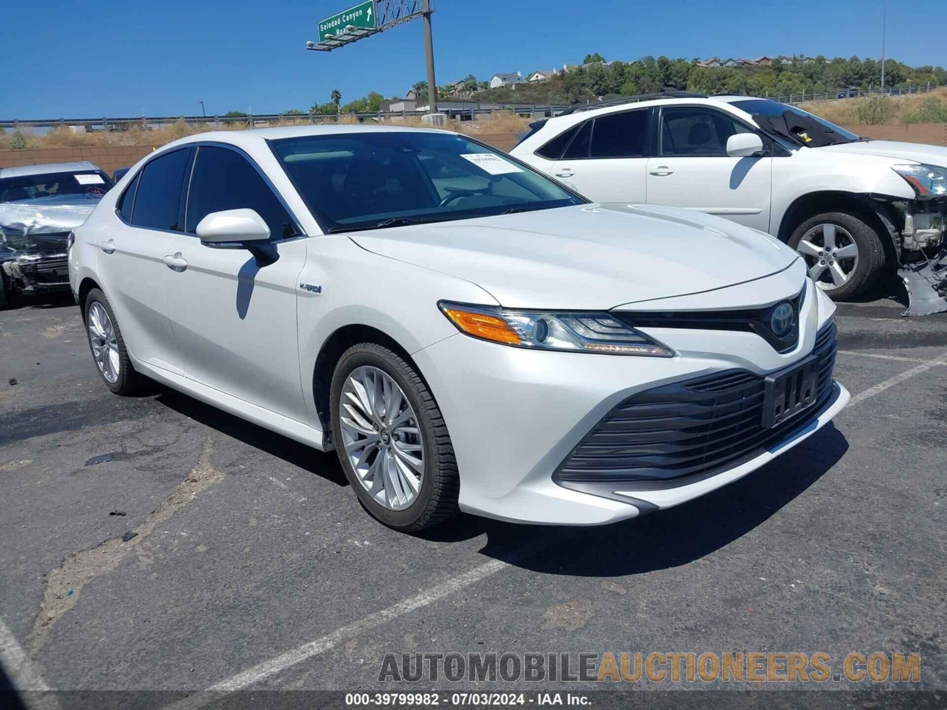 4T1B21HK5KU513542 TOYOTA CAMRY HYBRID 2019