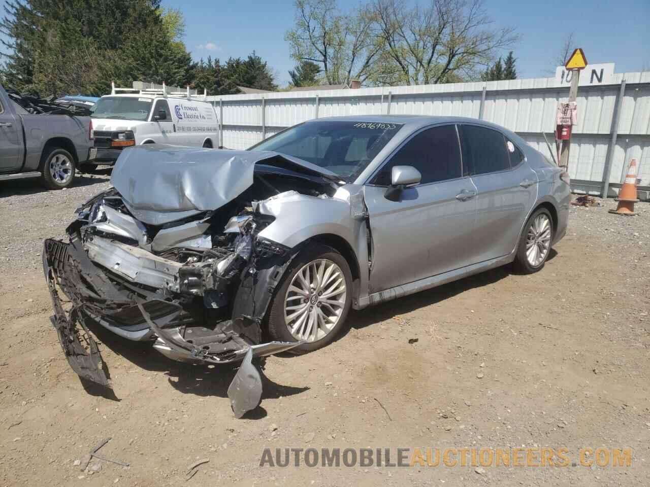 4T1B21HK6JU005160 TOYOTA CAMRY 2018