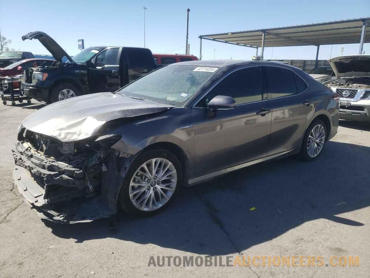 4T1B21HK6JU007247 TOYOTA CAMRY 2018