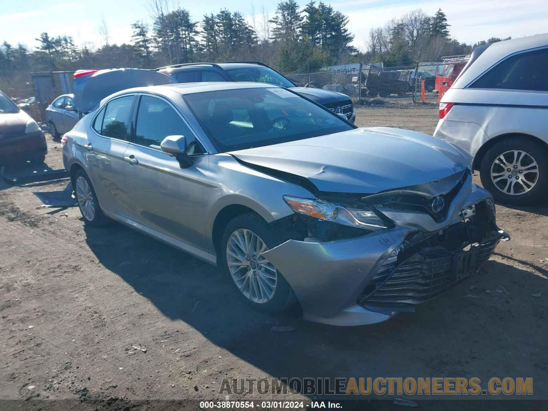 4T1B21HK6JU007572 TOYOTA CAMRY HYBRID 2018