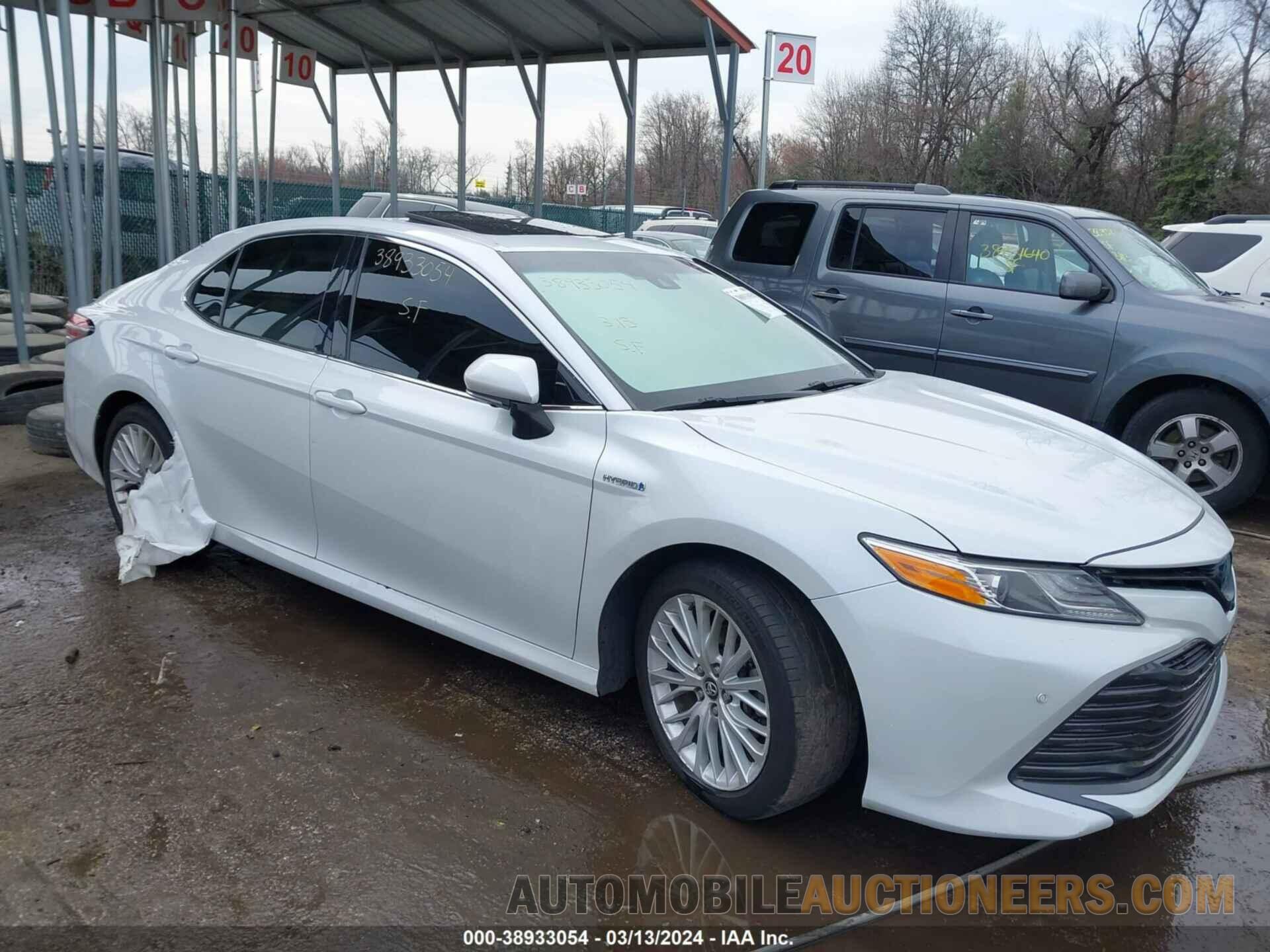 4T1B21HK6JU007782 TOYOTA CAMRY HYBRID 2018