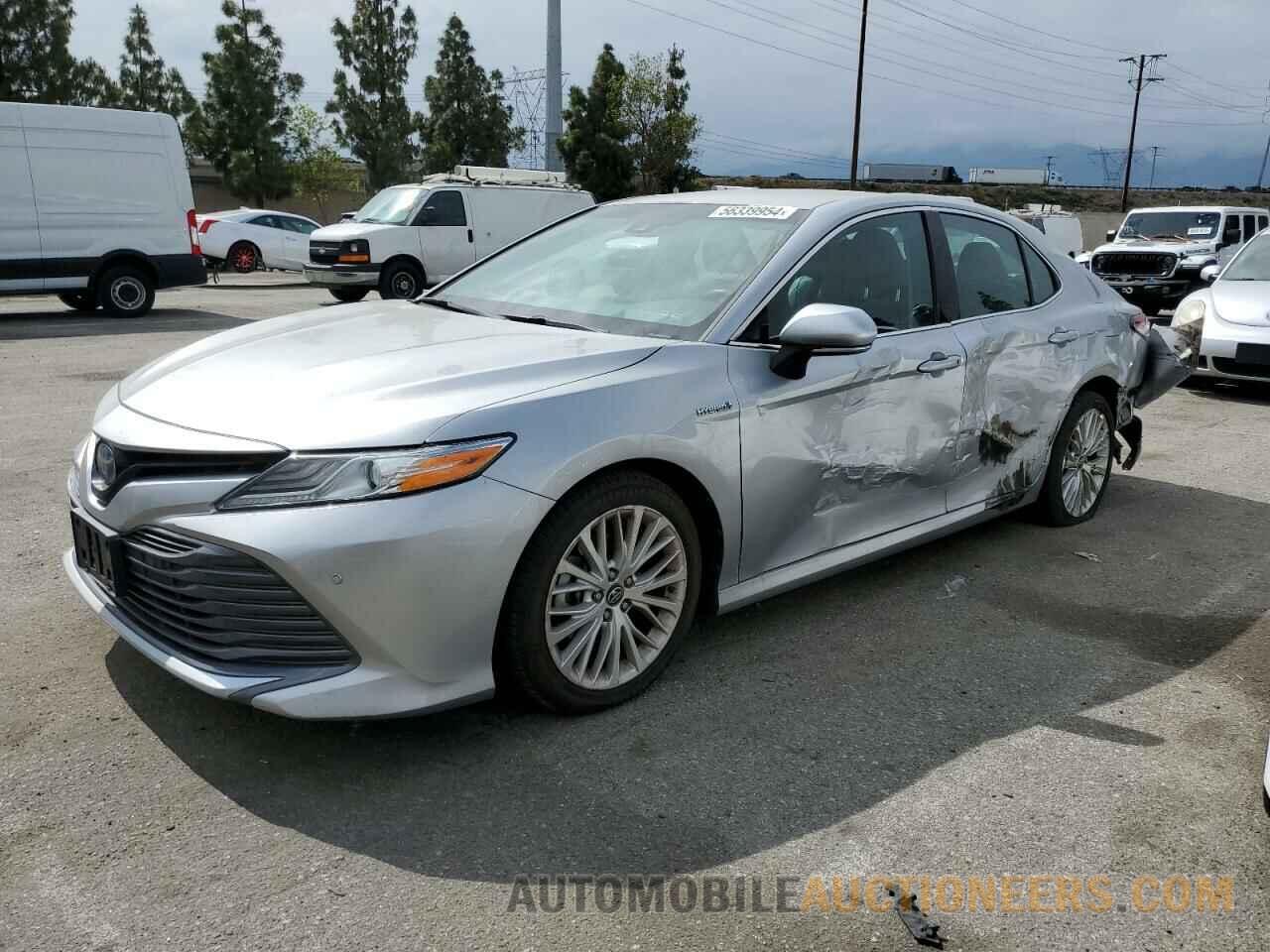 4T1B21HK6JU500460 TOYOTA CAMRY 2018