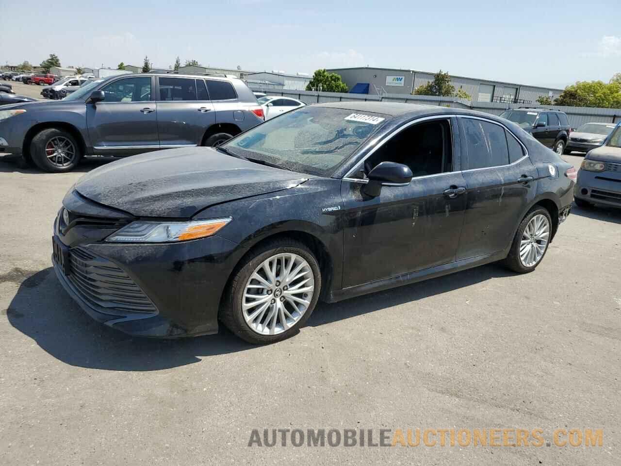 4T1B21HK6JU503228 TOYOTA CAMRY 2018