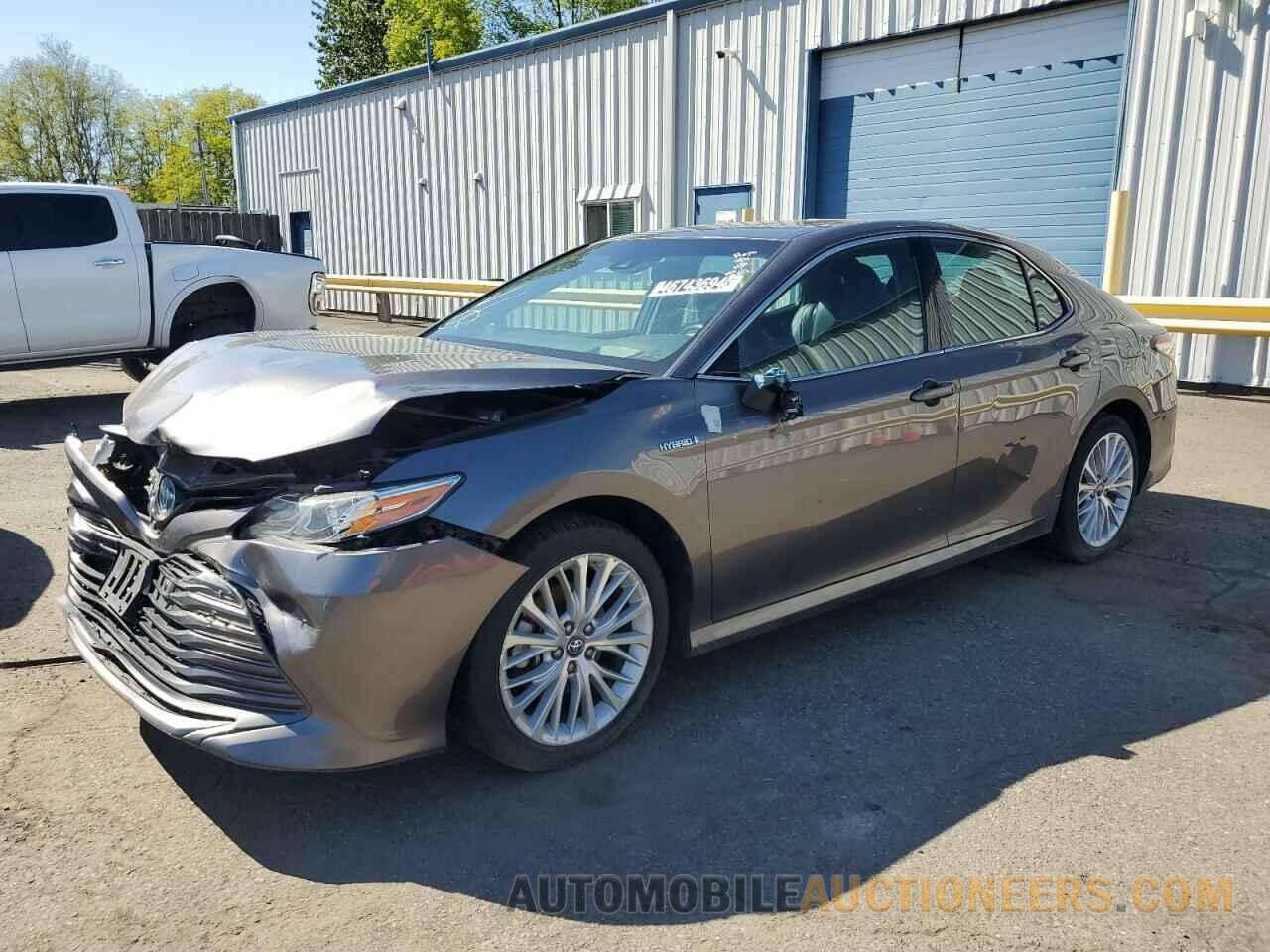 4T1B21HK6JU504895 TOYOTA CAMRY 2018