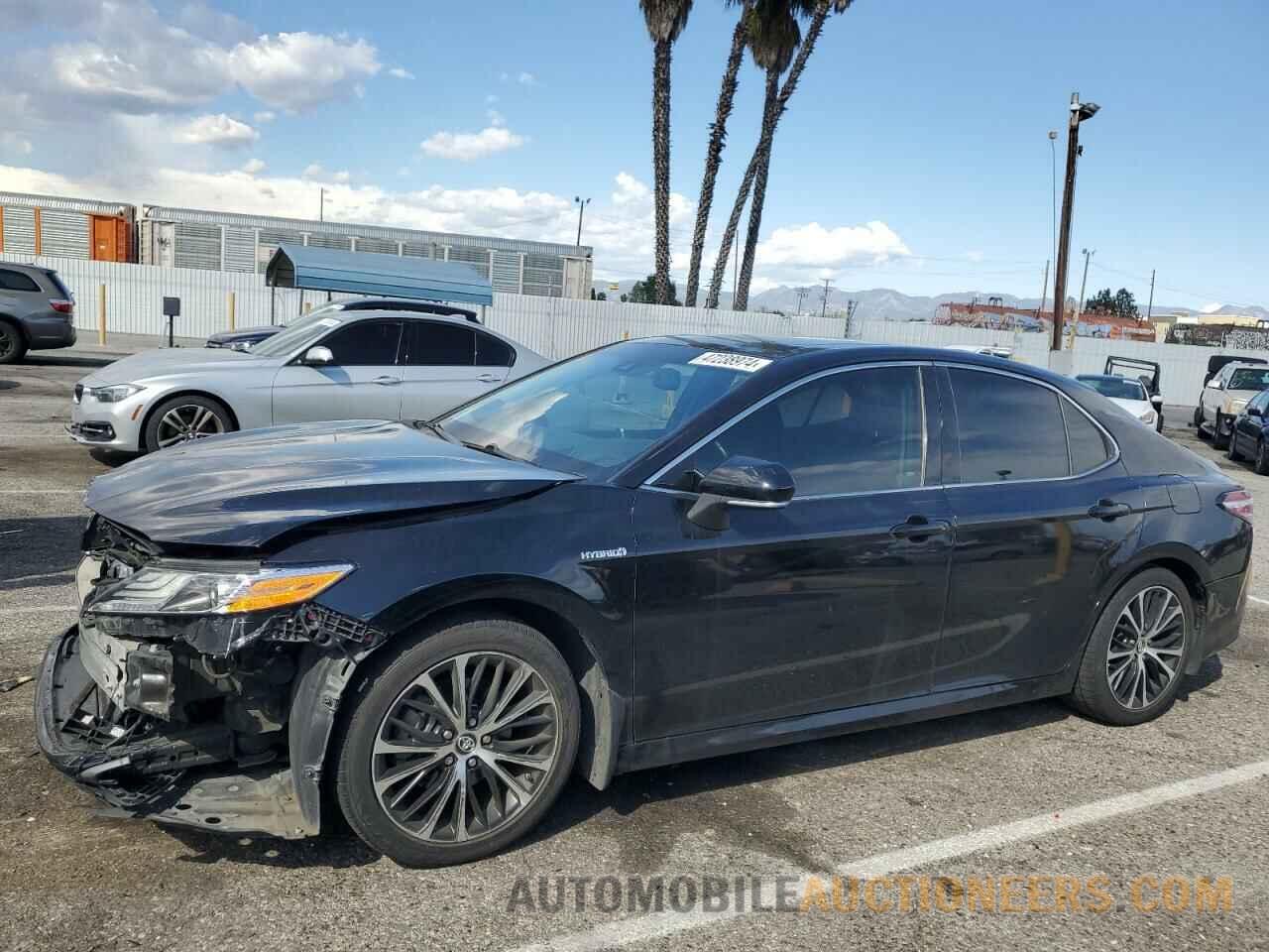 4T1B21HK6JU506002 TOYOTA CAMRY 2018