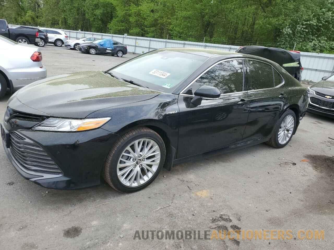 4T1B21HK6JU506520 TOYOTA CAMRY 2018