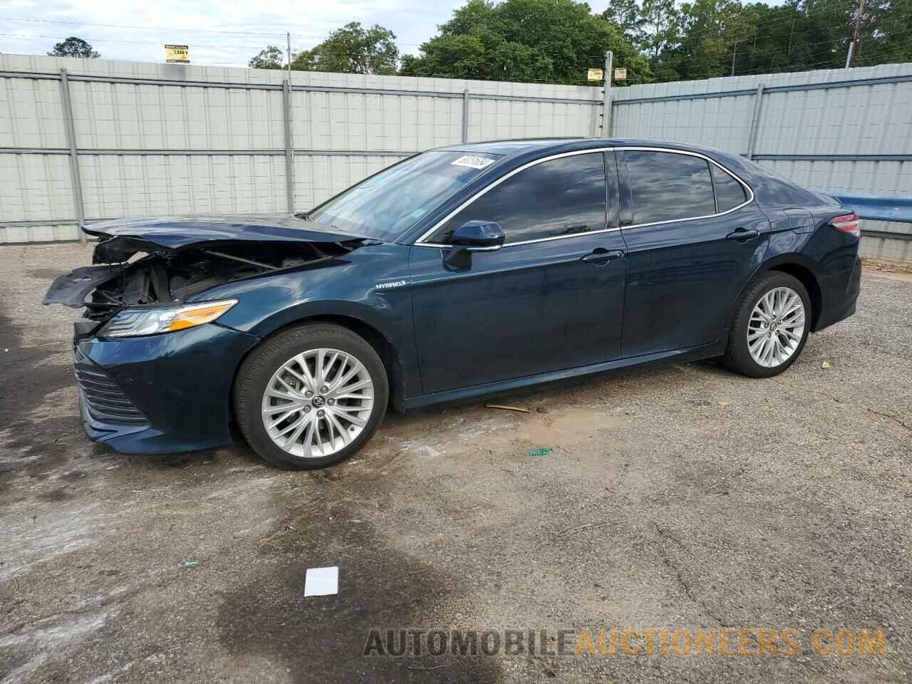 4T1B21HK6JU508980 TOYOTA CAMRY 2018