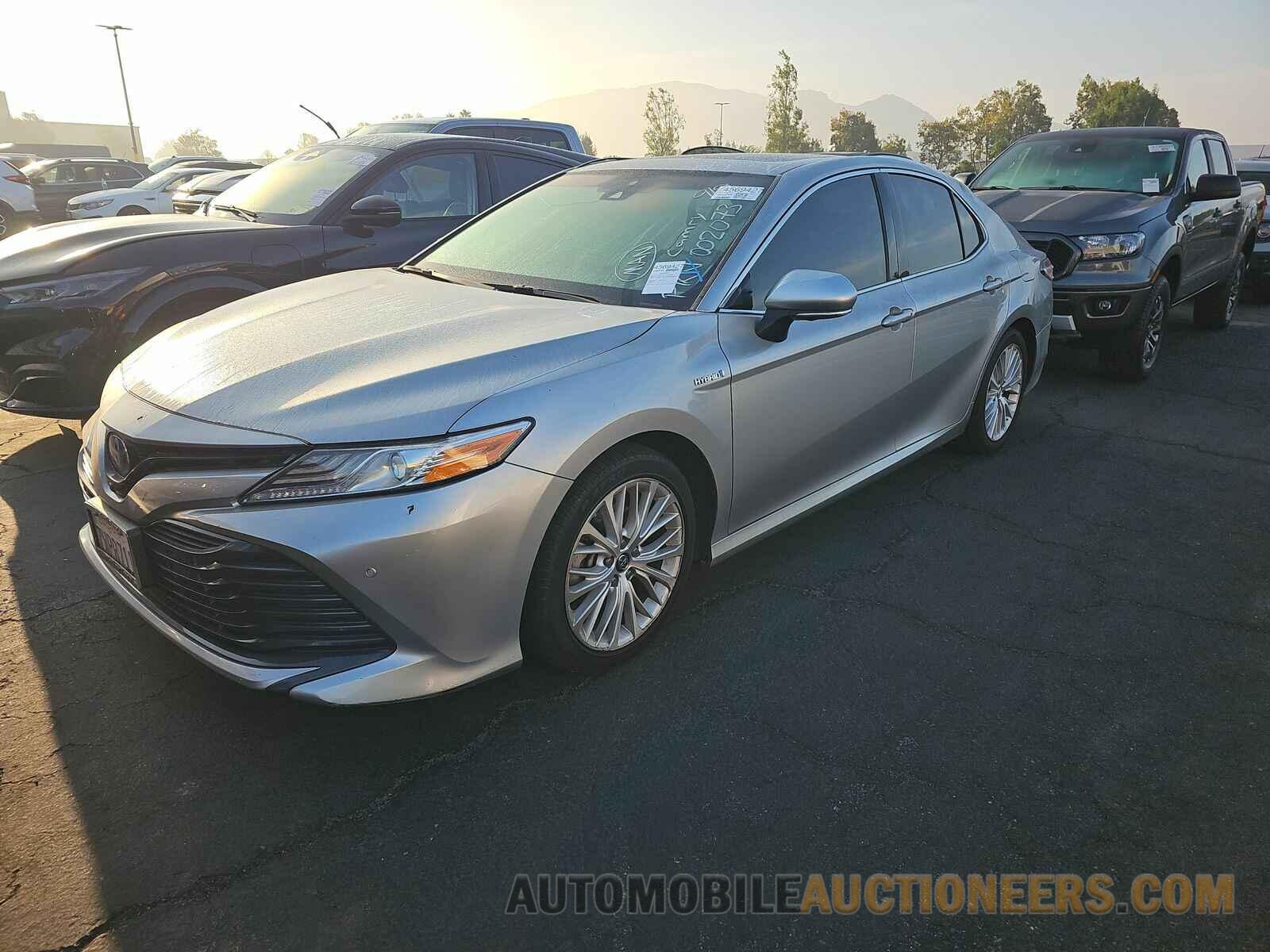 4T1B21HK7JU002073 Toyota Camry Hybrid 2018