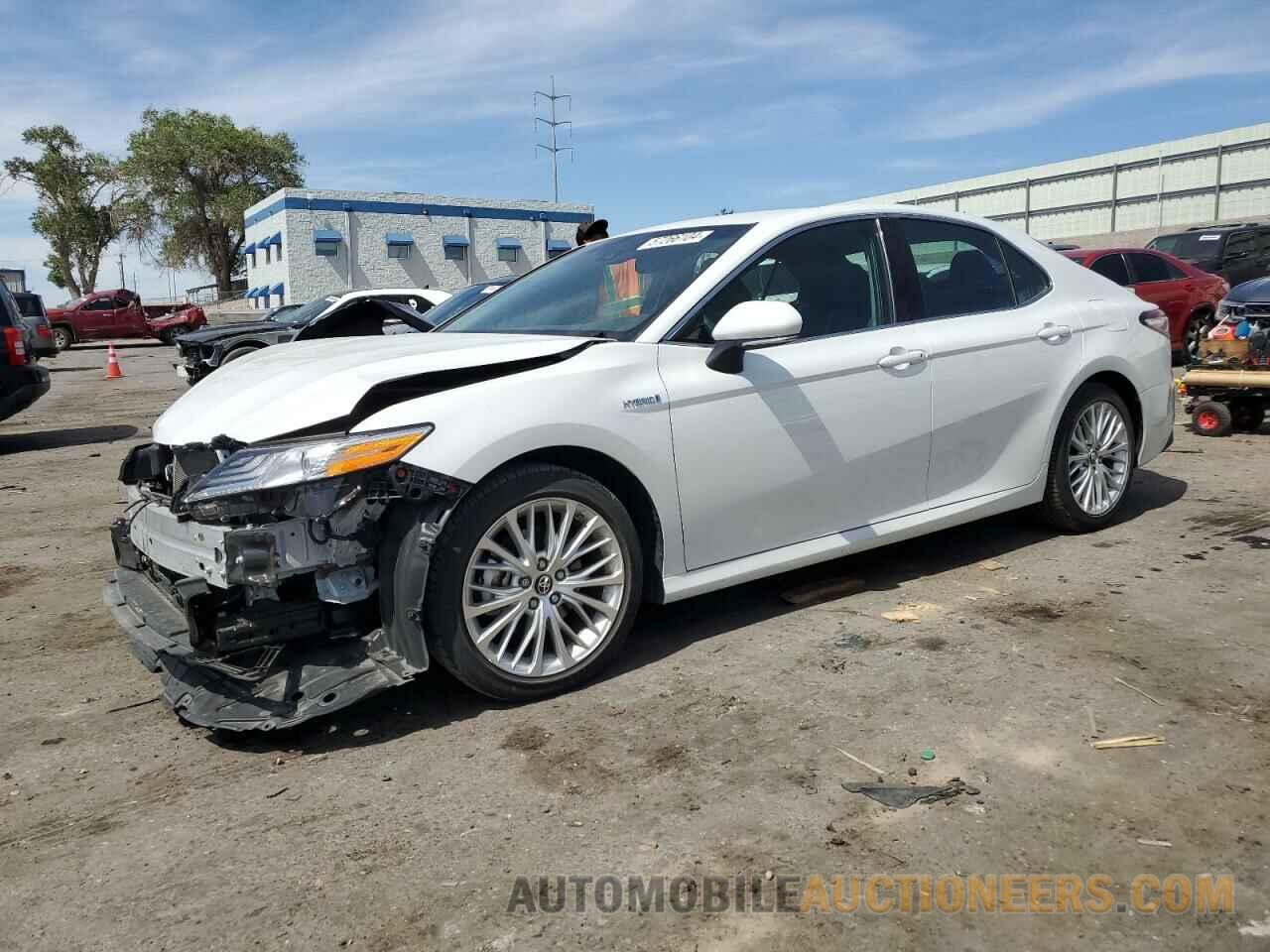 4T1B21HK7JU002204 TOYOTA CAMRY 2018