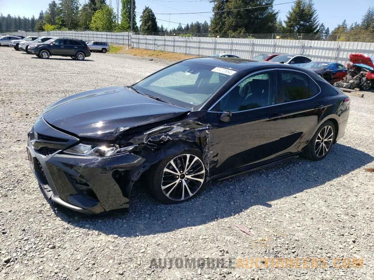 4T1B21HK7JU002820 TOYOTA CAMRY 2018