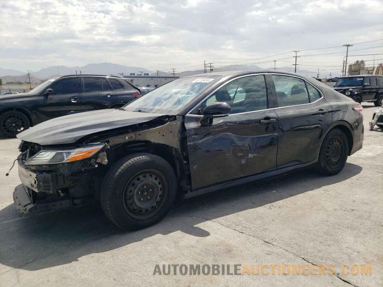 4T1B21HK7JU004339 TOYOTA CAMRY 2018