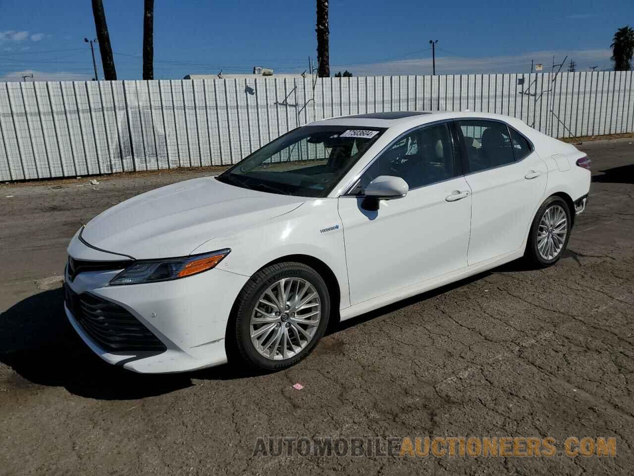 4T1B21HK7JU005815 TOYOTA CAMRY 2018