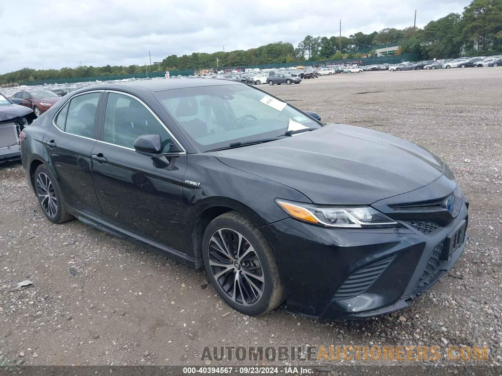 4T1B21HK7JU504887 TOYOTA CAMRY HYBRID 2018