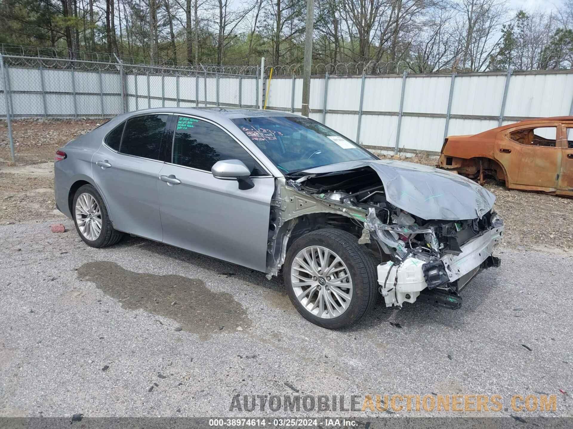 4T1B21HK7KU515504 TOYOTA CAMRY HYBRID 2019