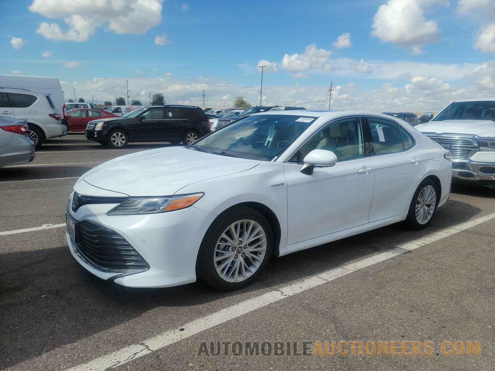 4T1B21HK7KU521058 Toyota Camry Hybrid 2019