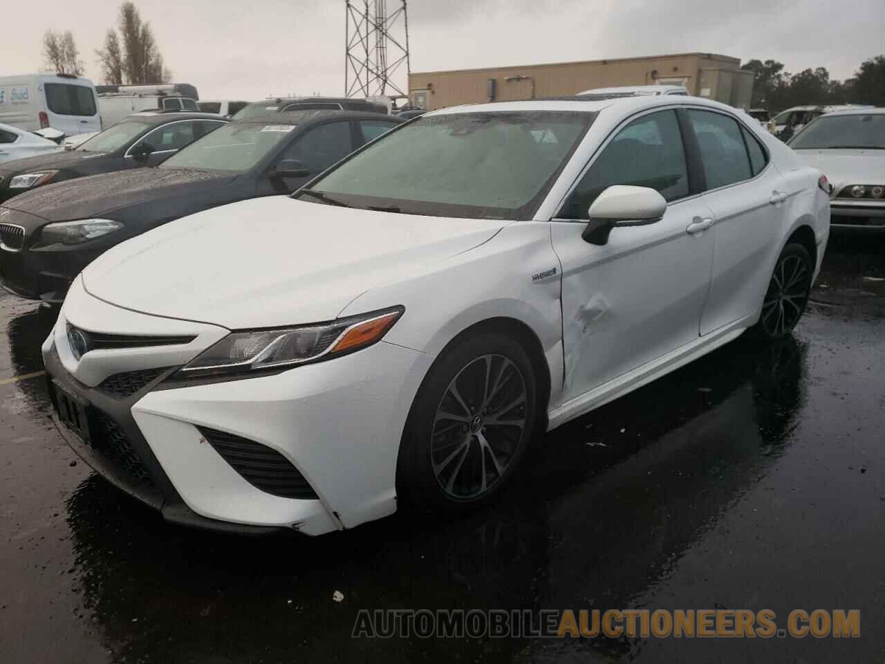 4T1B21HK8JU003099 TOYOTA CAMRY 2018