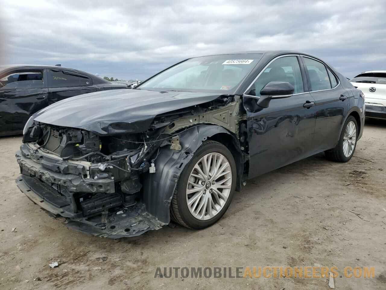 4T1B21HK8JU502713 TOYOTA CAMRY 2018