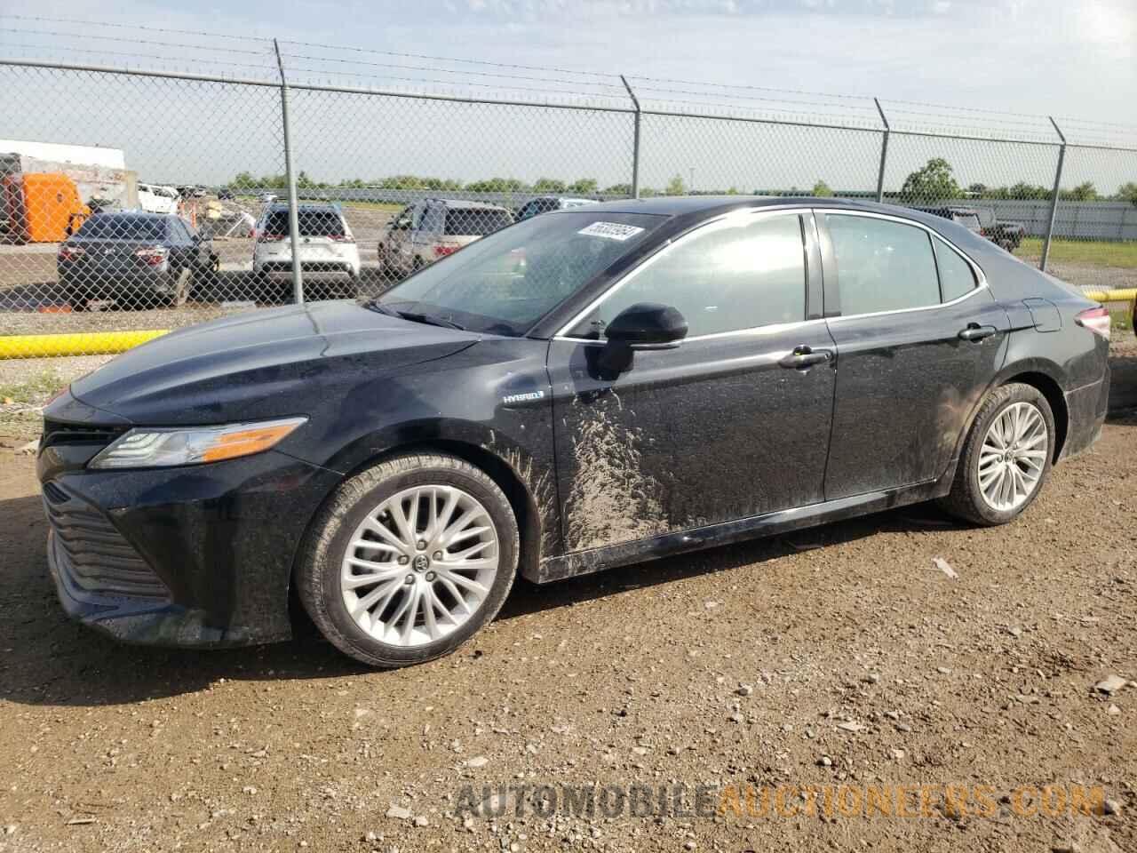 4T1B21HK8JU506227 TOYOTA CAMRY 2018