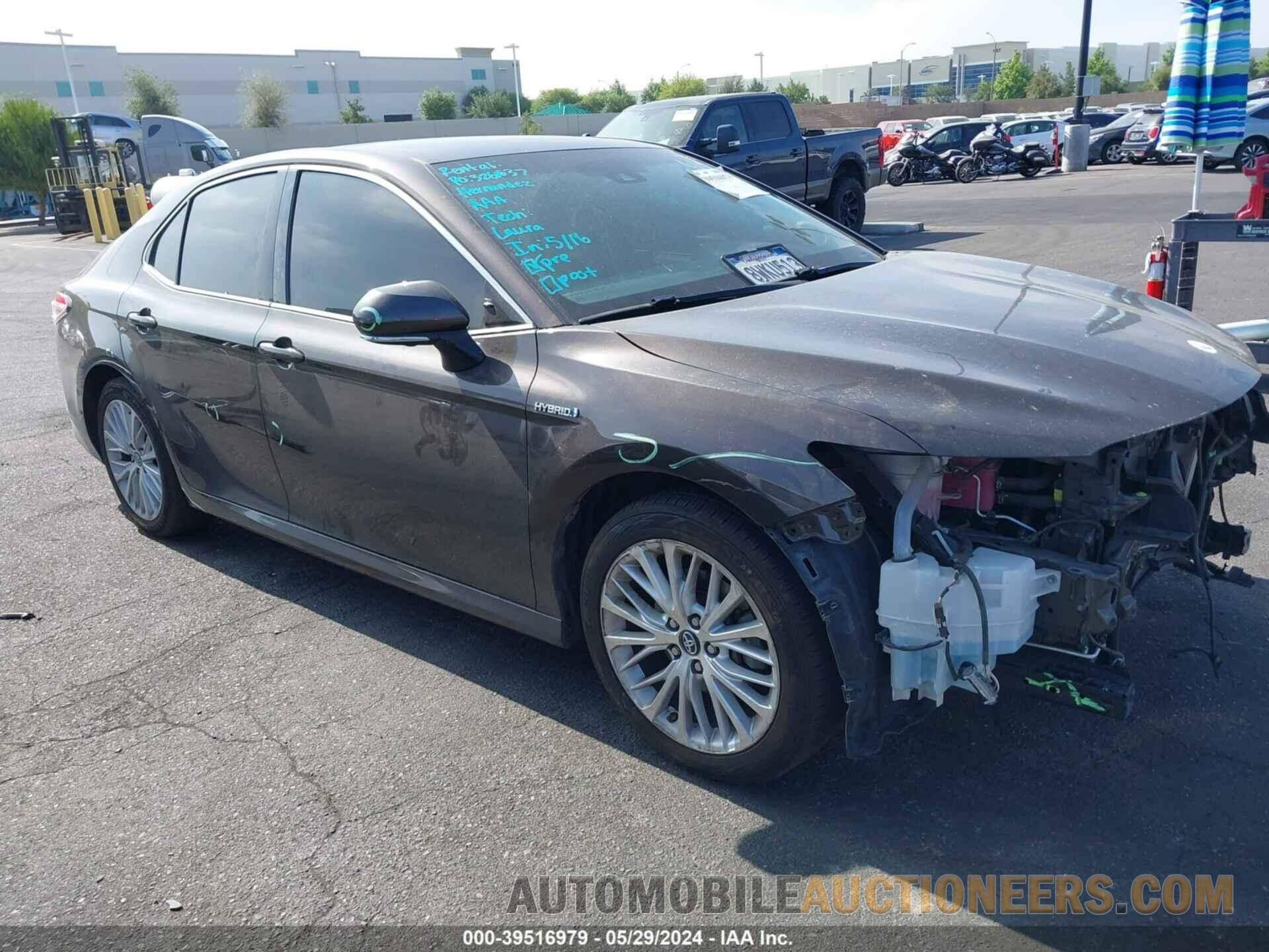 4T1B21HK8JU506762 TOYOTA CAMRY 2018