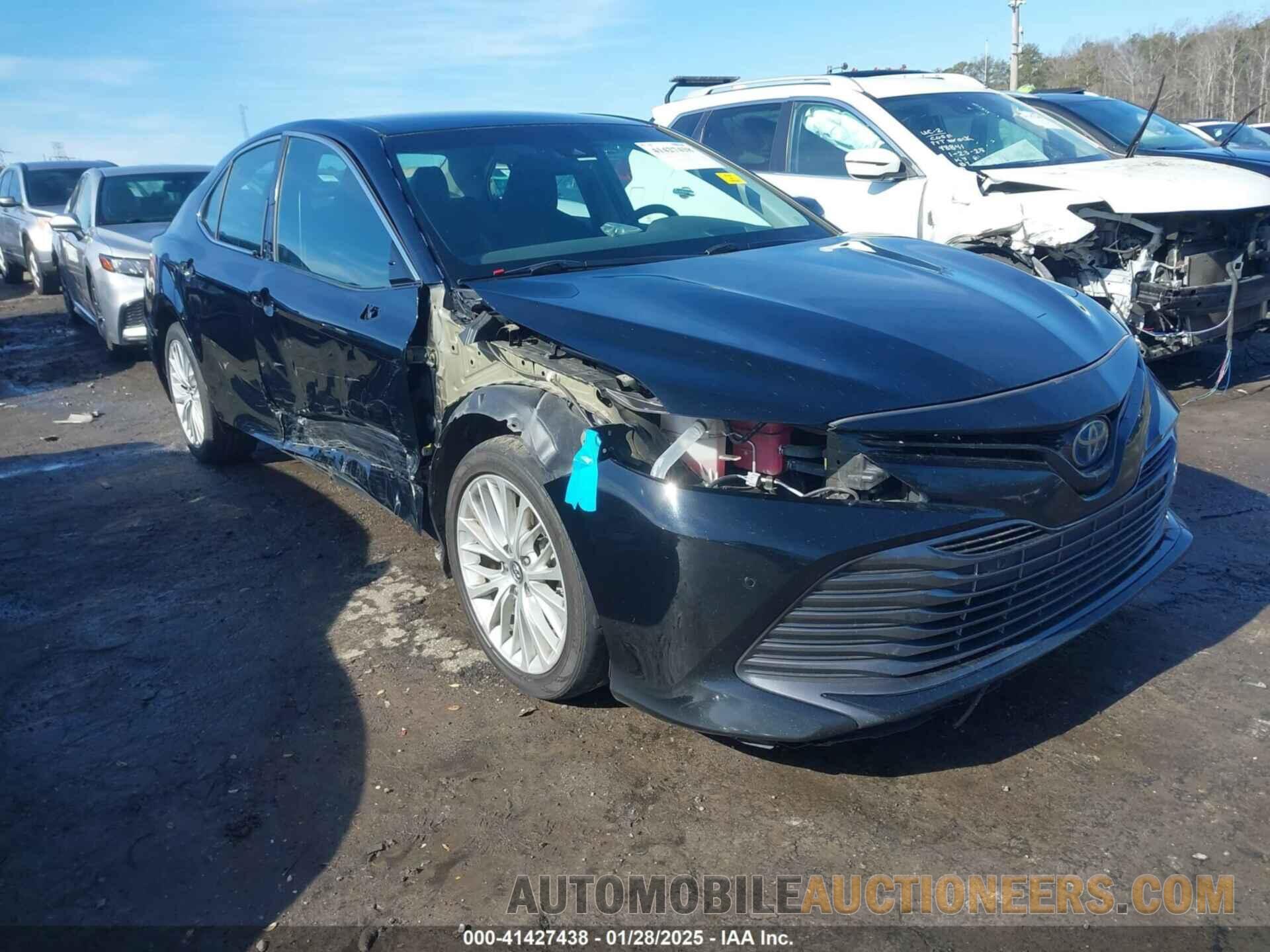 4T1B21HK8JU509158 TOYOTA CAMRY HYBRID 2018