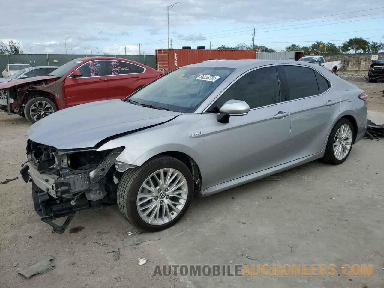 4T1B21HK8KU513325 TOYOTA CAMRY 2019