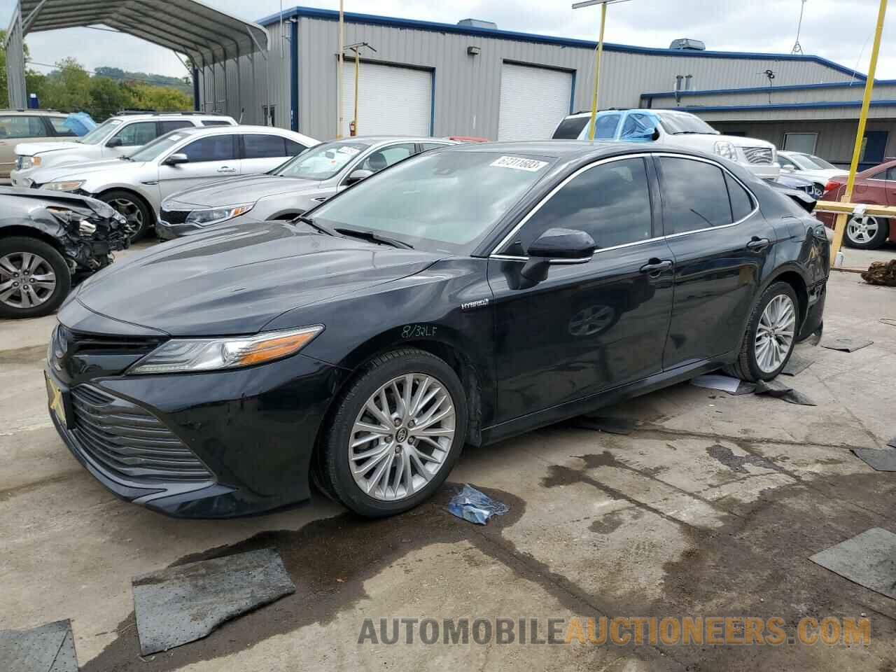 4T1B21HK9JU002964 TOYOTA CAMRY 2018