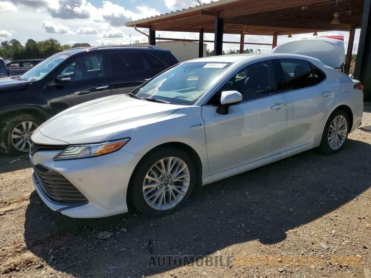 4T1B21HK9JU004374 TOYOTA CAMRY 2018