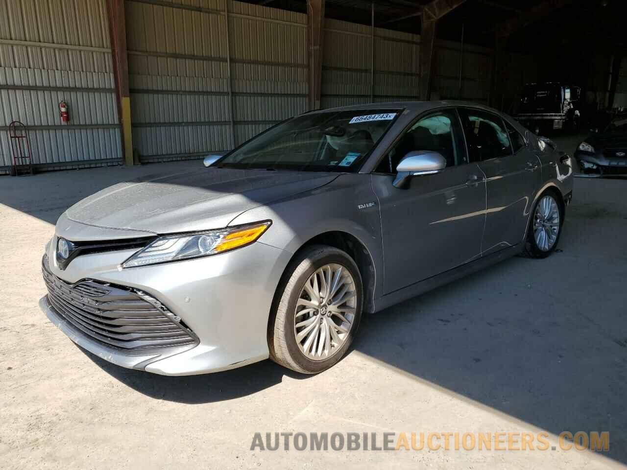 4T1B21HK9JU505832 TOYOTA CAMRY 2018