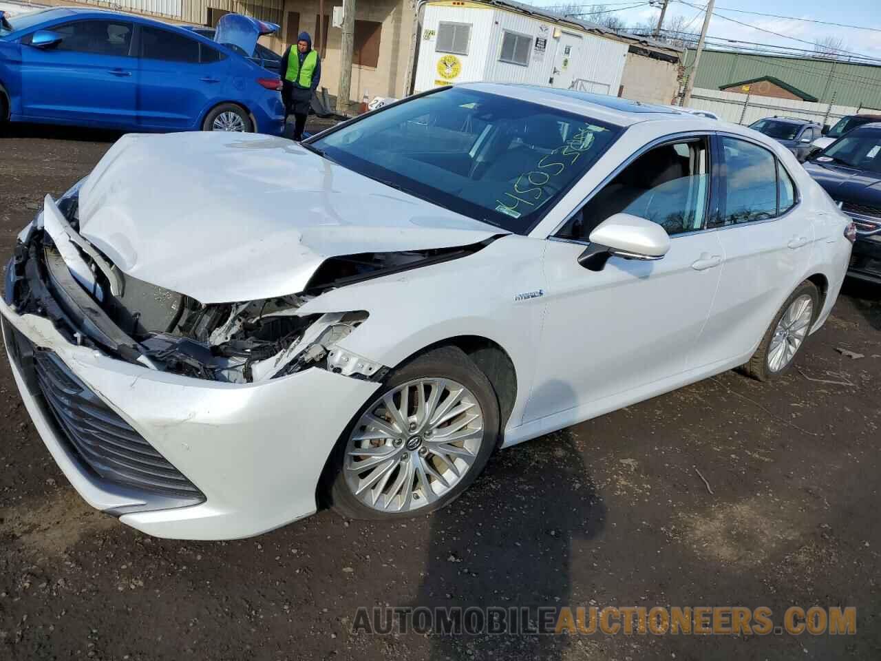 4T1B21HK9KU013089 TOYOTA CAMRY 2019