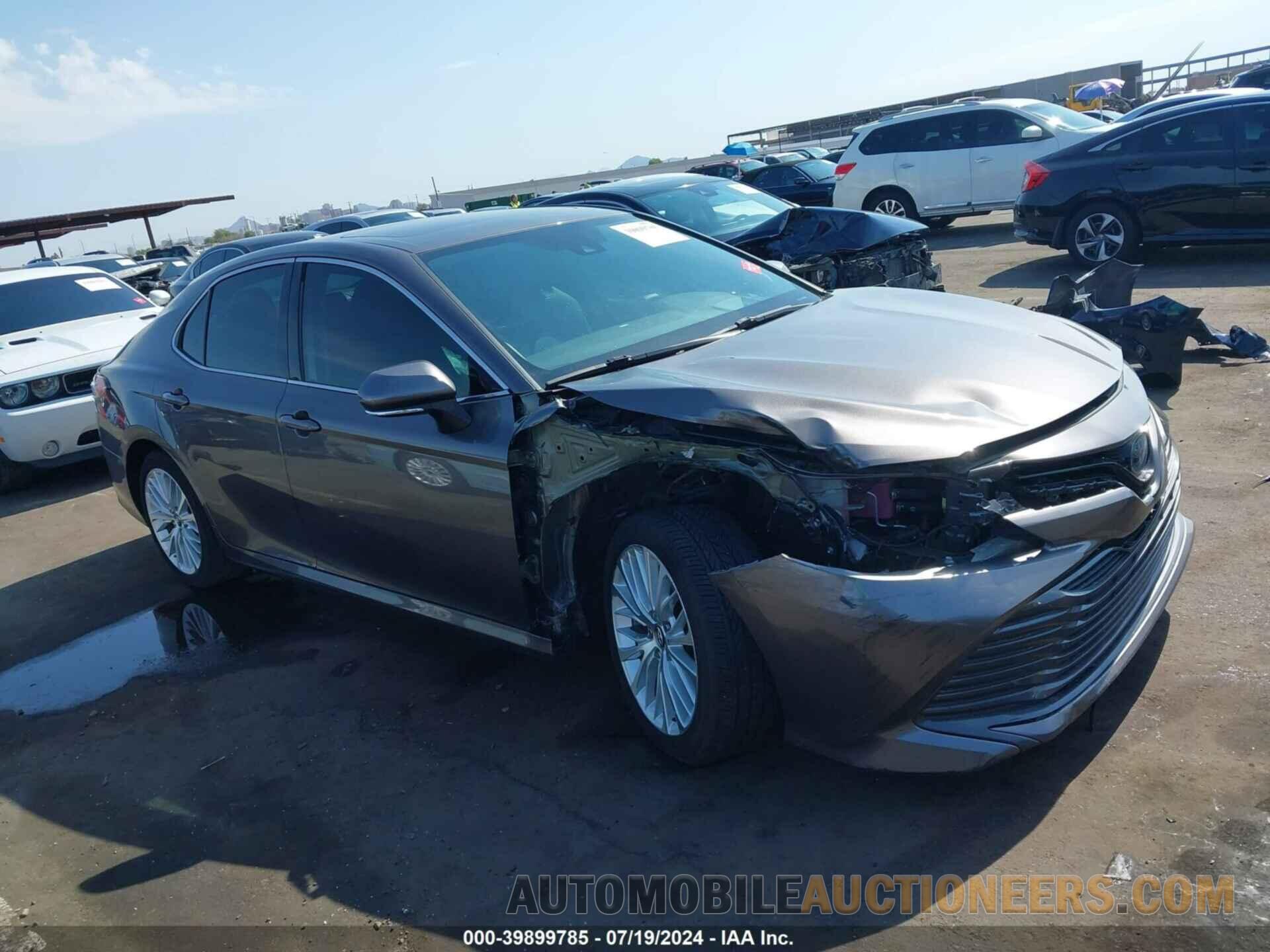 4T1B21HK9KU517075 TOYOTA CAMRY HYBRID 2019