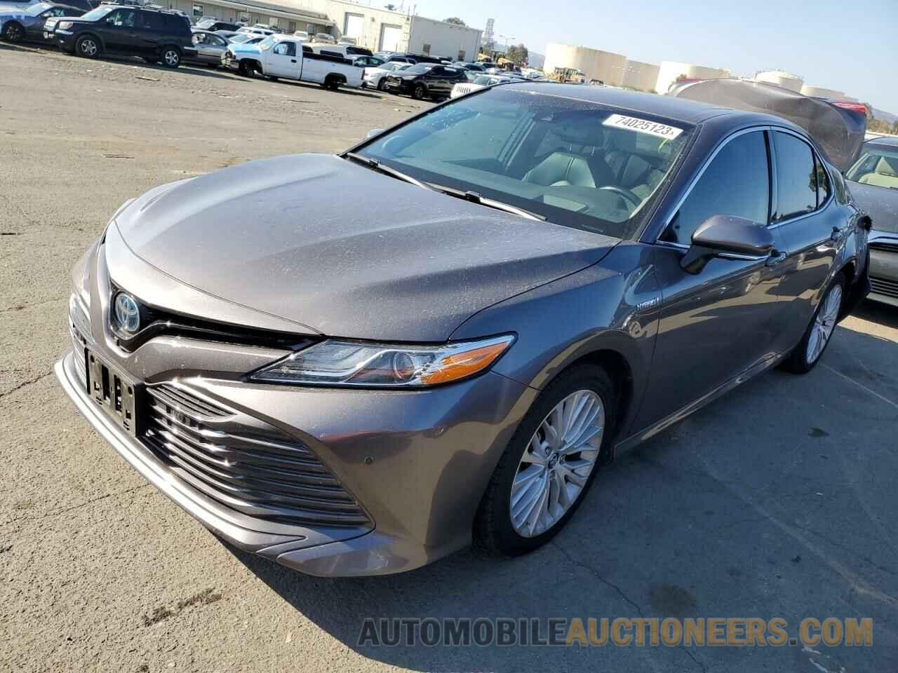 4T1B21HKXJU009857 TOYOTA CAMRY 2018