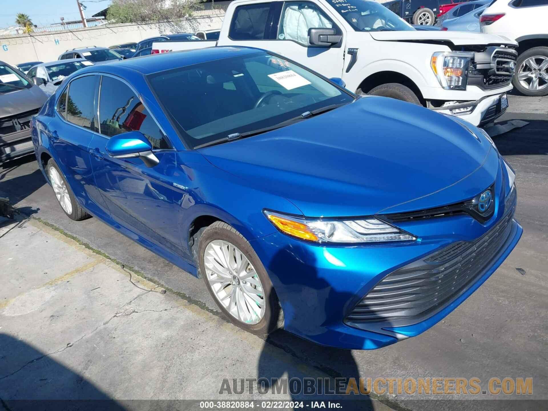 4T1B21HKXKU011173 TOYOTA CAMRY HYBRID 2019