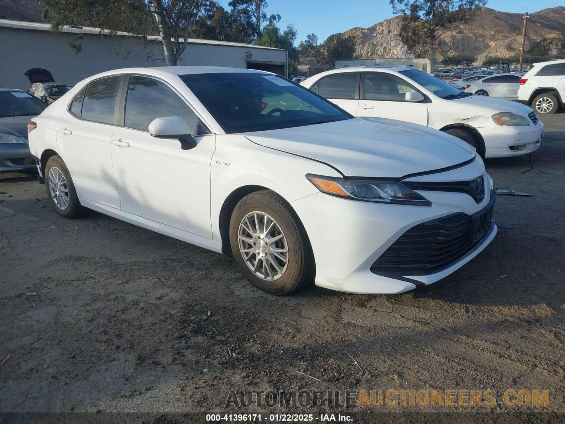 4T1B31HK0JU004308 TOYOTA CAMRY HYBRID 2018