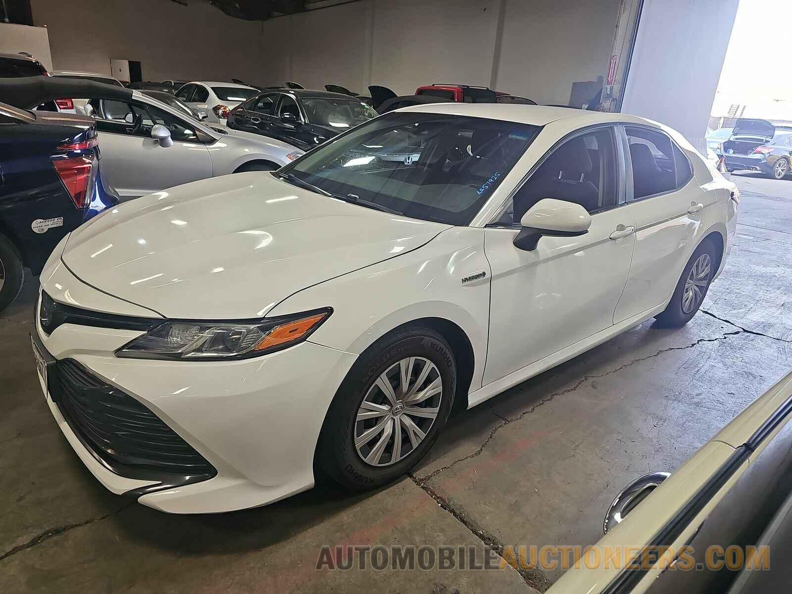 4T1B31HK0JU502797 Toyota Camry Hybrid 2018