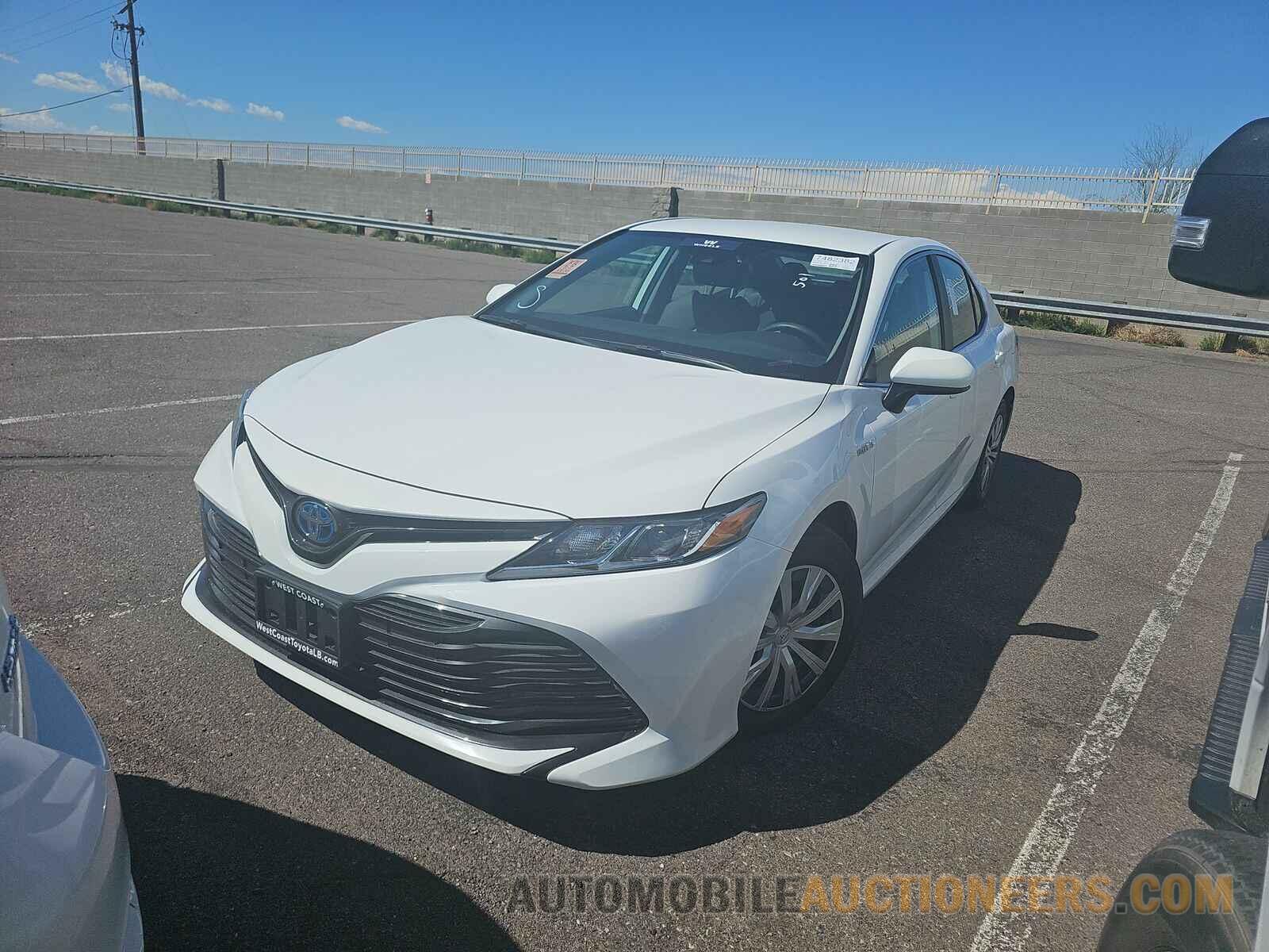 4T1B31HK0KU008196 Toyota Camry Hybrid 2019