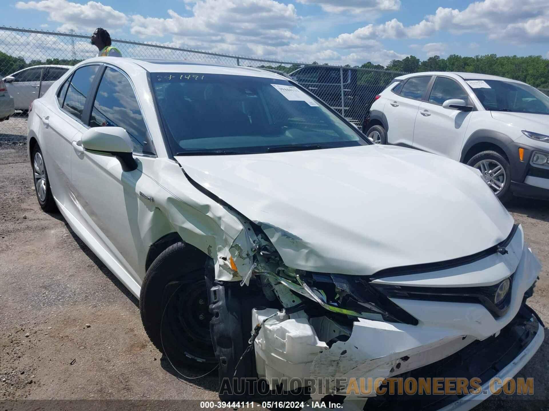 4T1B31HK1KU004870 TOYOTA CAMRY HYBRID 2019