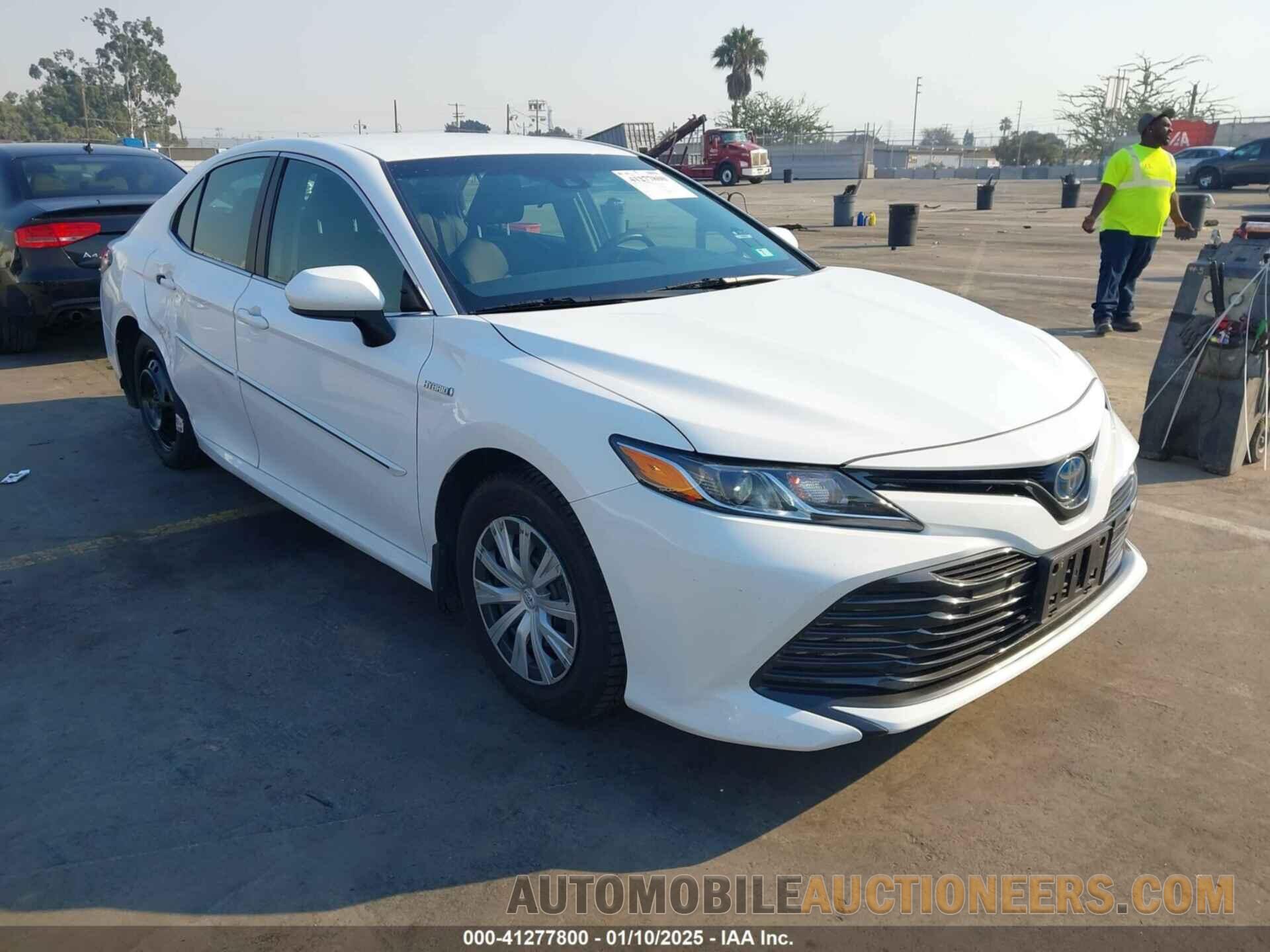 4T1B31HK6JU505056 TOYOTA CAMRY HYBRID 2018